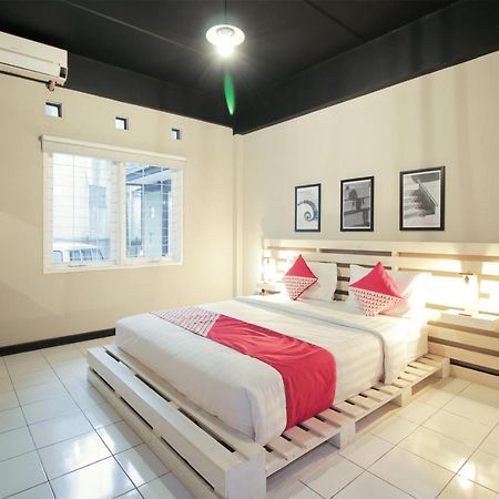 Oyo 260 Home 33 Бандунг Екстериор снимка