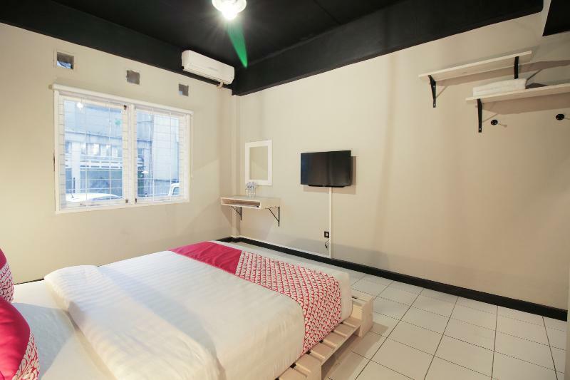 Oyo 260 Home 33 Бандунг Екстериор снимка