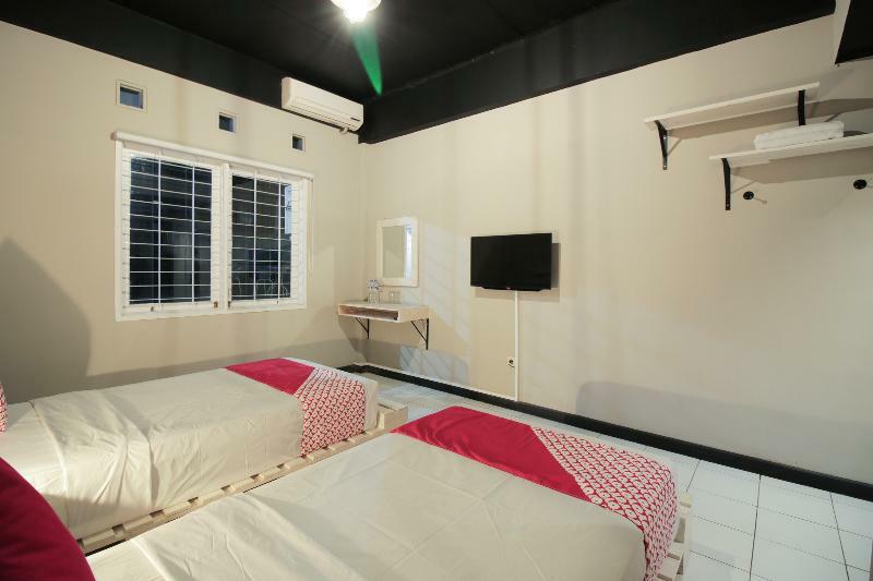 Oyo 260 Home 33 Бандунг Екстериор снимка